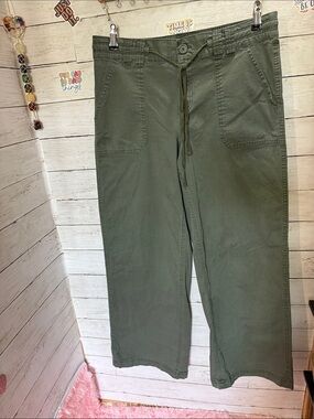Aéropostale Olive Green Cargo Shorts